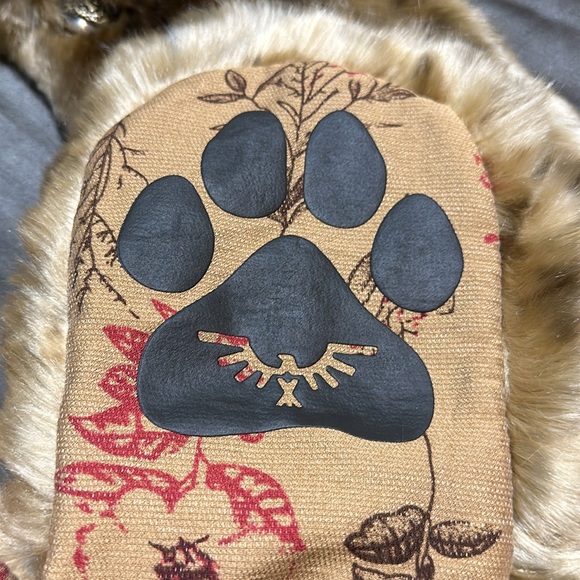 AFRICAN GOLDEN CAT LUXE FAUX FUR COLLECTOR EDITION HOOD | WOMEN'S Spirithood - Picture 14 of 14